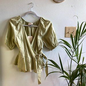 Universal Thread Wrap Top